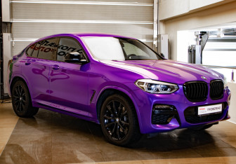 Подержанный автомобиль BMW X4 2020 года (3 фото)