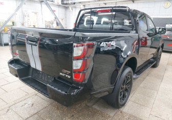 Новый Isuzu D-Max 2025 (3 фото)