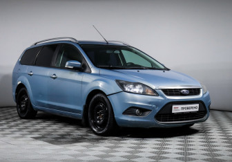 Подержанный автомобиль Ford Focus Wagon 2010 года (3 фото)