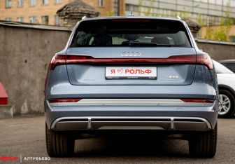Новый Audi e-tron 2023 (5 фото)