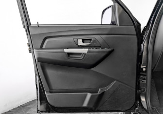 Новый УАЗ Patriot 2023 (19 фото)