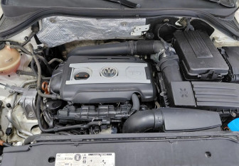Подержанный автомобиль Volkswagen Tiguan 2012 года (21 фото)