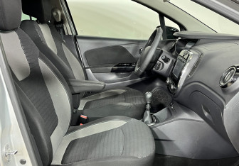 Подержанный автомобиль Renault Kaptur 2017 года (8 фото)