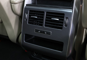Подержанный автомобиль Land Rover Range Rover Sport 2014 года (19 фото)
