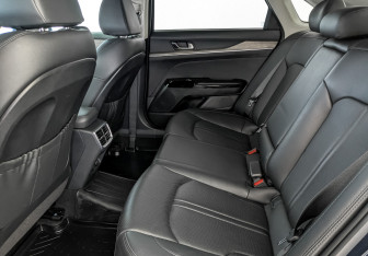 Подержанный автомобиль Kia K5 2021 года (18 фото)