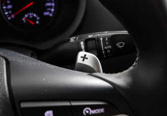 Подержанный автомобиль Kia Stinger 2018 года (17 фото)