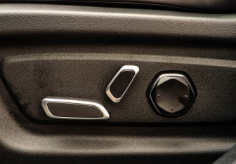 Подержанный автомобиль Changan UNI-K 2023 года (18 фото)