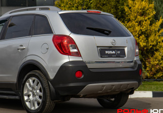 Подержанный автомобиль Opel Antara 2012 года (16 фото)