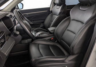 Подержанный автомобиль Belgee X70 2024 года (20 фото)