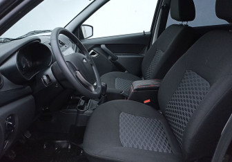 Подержанный автомобиль LADA (ВАЗ) Granta Sedan 2023 года (10 фото)