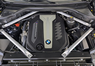 Подержанный автомобиль BMW X5 2020 года (9 фото)