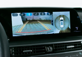 Подержанный автомобиль Chery Tiggo 8 Pro Plug-in Hybrid 2023 года (23 фото)