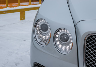 Подержанный автомобиль Bentley Flying Spur 2014 года (14 фото)