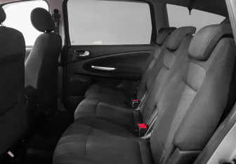 Подержанный автомобиль Ford S-MAX 2008 года (10 фото)