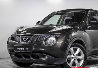 Подержанный автомобиль Nissan Juke 2012 года (20 фото)