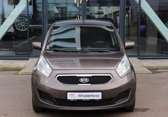 Подержанный автомобиль Kia Venga 2012 года (2 фото)