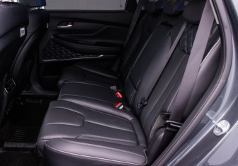 Подержанный автомобиль Hyundai Santa Fe 2021 года (11 фото)