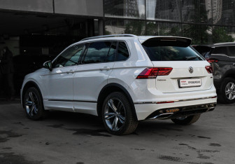 Подержанный автомобиль Volkswagen Tiguan 2019 года (6 фото)
