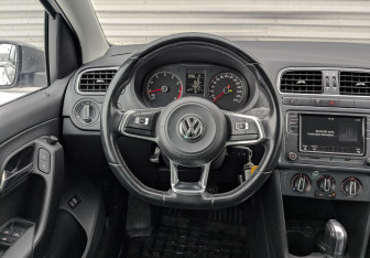 Подержанный автомобиль Volkswagen Polo Sedan 2020 года (22 фото)