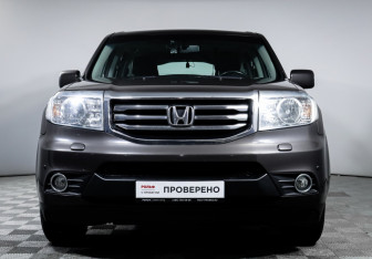Подержанный автомобиль Honda Pilot 2013 года (2 фото)