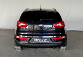 Подержанный автомобиль Kia Sportage 2012 года (6 фото)