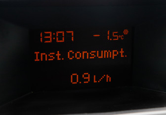 Подержанный автомобиль Opel Astra Sedan 2010 года (11 фото)