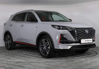 Подержанный автомобиль Changan UNI-S 2024 года (3 фото)