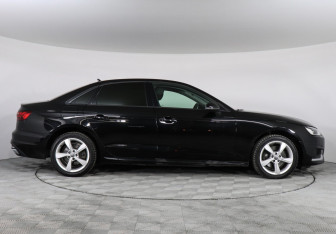 Подержанный автомобиль Audi A4 Sedan 2020 года (4 фото)