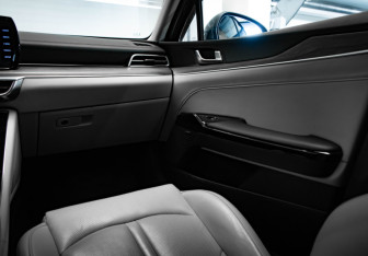 Подержанный автомобиль Kia K5 2021 года (25 фото)