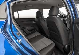 Подержанный автомобиль Kia Rio Hatchback 2021 года (17 фото)