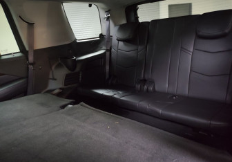 Подержанный автомобиль Cadillac Escalade Suv 2015 года (12 фото)