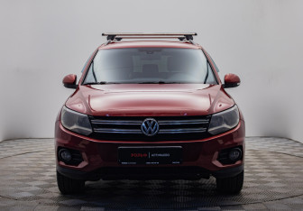 Подержанный автомобиль Volkswagen Tiguan 2012 года (2 фото)