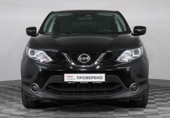 Подержанный автомобиль Nissan Qashqai 2017 года (2 фото)