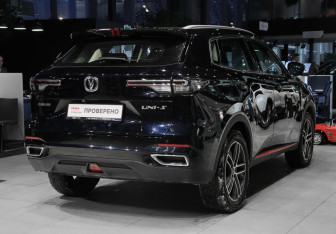 Подержанный автомобиль Changan UNI-S 2024 года (4 фото)