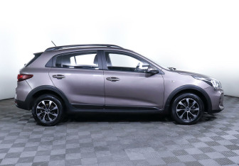 Подержанный автомобиль Kia Rio Hatchback 2020 года (4 фото)