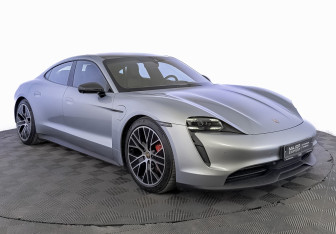 Подержанный автомобиль Porsche Taycan 2021 года (3 фото)