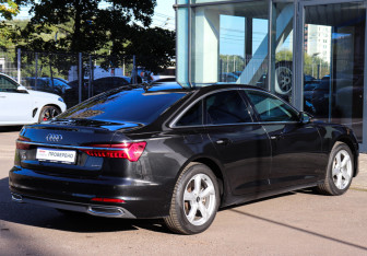 Подержанный автомобиль Audi A6 Sedan 2021 года (4 фото)