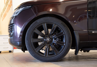 Подержанный автомобиль Land Rover Range Rover 2019 года (37 фото)