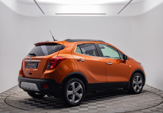 Подержанный автомобиль Opel Mokka 2013 года (5 фото)