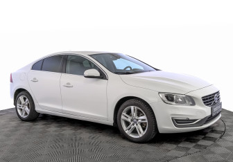 Подержанный автомобиль Volvo S60 2016 года (3 фото)