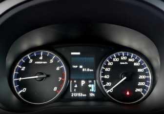 Подержанный автомобиль Mitsubishi Outlander 2018 года (13 фото)