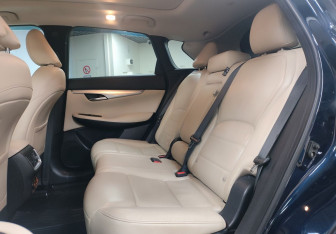 Подержанный автомобиль Infiniti QX50 2018 года (11 фото)