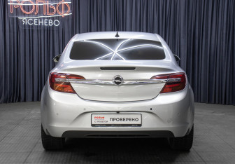 Подержанный автомобиль Opel Insignia Sedan 2013 года (6 фото)