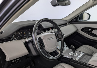Подержанный автомобиль Land Rover Range Rover Evoque 2020 года (15 фото)