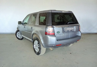 Подержанный автомобиль Land Rover Freelander 2014 года (4 фото)