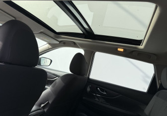 Подержанный автомобиль Nissan X-Trail 2021 года (12 фото)