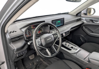 Подержанный автомобиль Haval Jolion 2023 года (16 фото)