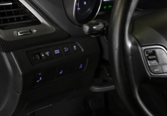 Подержанный автомобиль Hyundai Santa Fe 2015 года (21 фото)