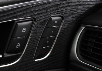 Подержанный автомобиль Audi A6 Sedan 2018 года (18 фото)