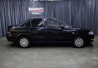 Подержанный автомобиль Nissan Almera Classic 2011 года (4 фото)